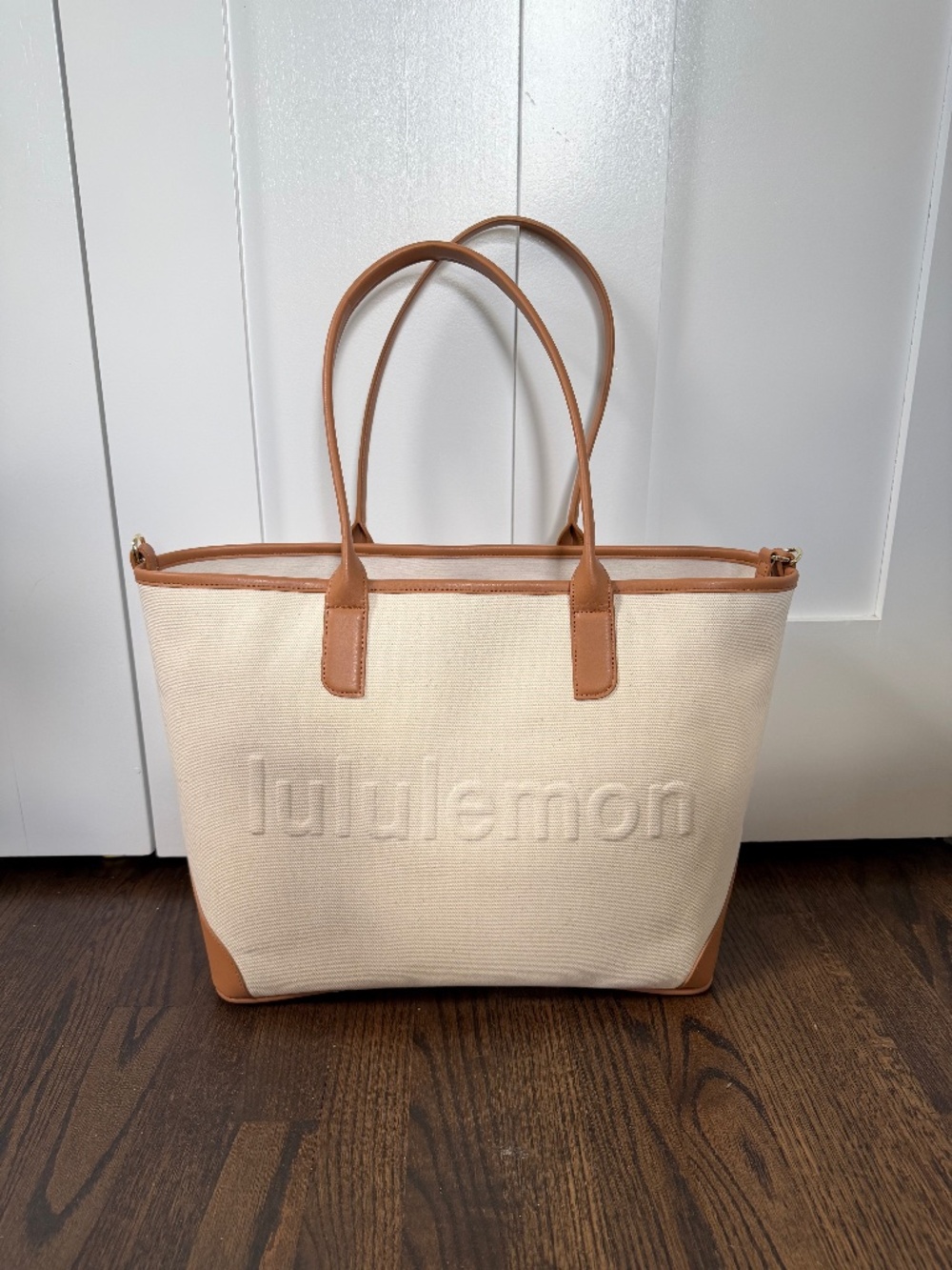 Lululemon Classic Canvas Tote Bag with Matching Pouch 16L | NWT